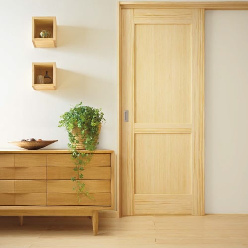 こだわりの無垢材の建具